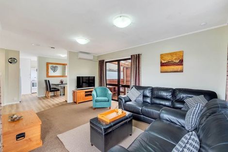 Photo of property in 9 Urlich Drive, Ranui, Auckland, 0612