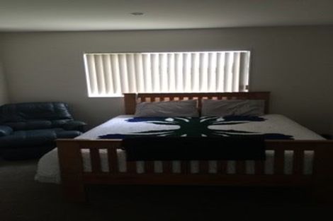 Photo of property in 68 Popokatea Drive, Takanini, 2112