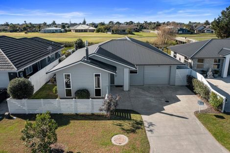 Photo of property in 69 Harding Drive, Papamoa Beach, Papamoa, 3118