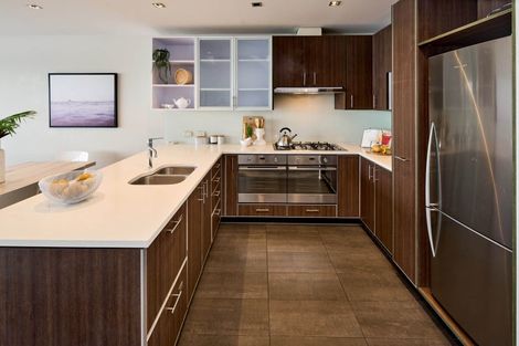 Photo of property in Patent 326 Apartments, 504s/326 Evans Bay Parade, Hataitai, Wellington, 6021