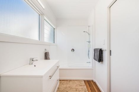 Photo of property in 4 Rimu Street, Waikanae, 5036