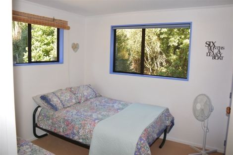 Photo of property in 68 Lukes Road, Little Akaloa, 7583