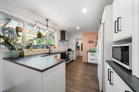 Photo of property in 33e Sanders Avenue, Westown, New Plymouth, 4310