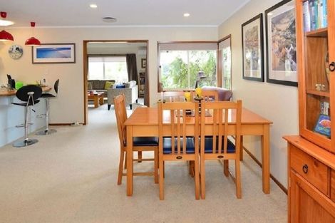 Photo of property in 9 Pelican Lane, Unsworth Heights, Auckland, 0632