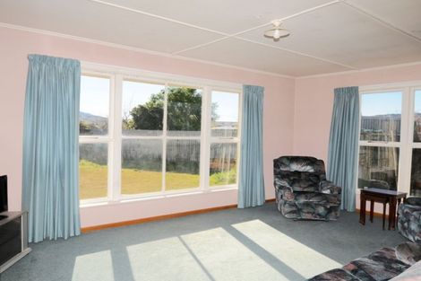 Photo of property in 6 Robinson Street, Kurow, 9435