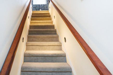 Photo of property in 8 Fraser Court, Roslyn, Palmerston North, 4414
