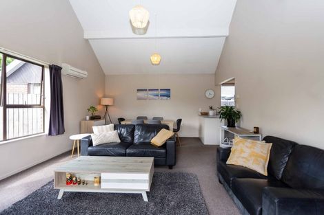 Photo of property in 60b Mcfaddens Road, St Albans, Christchurch, 8052