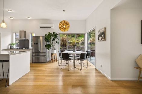 Photo of property in 13 Haines Way, Arthurs Point, Queenstown, 9371