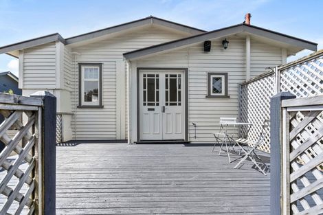 Photo of property in 18 North Street, Petone, Lower Hutt, 5012