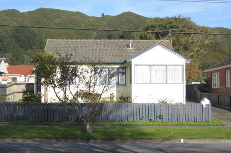 Photo of property in 148 Waddington Drive, Naenae, Lower Hutt, 5011