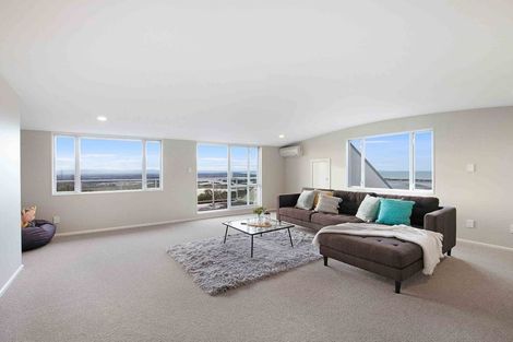 Photo of property in 132 Major Hornbrook Road, Mount Pleasant, Christchurch, 8081