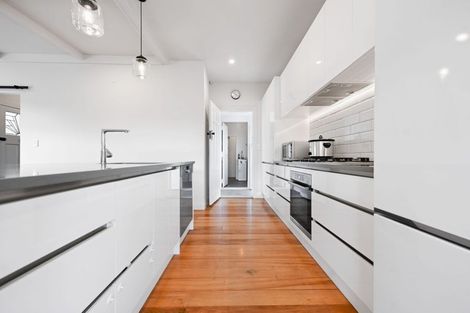 Photo of property in 37 Firth Street, Hamilton East, Hamilton, 3216