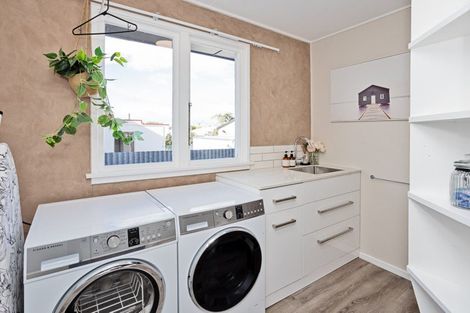 Photo of property in 5 Bullar Street, Grasmere, Invercargill, 9810