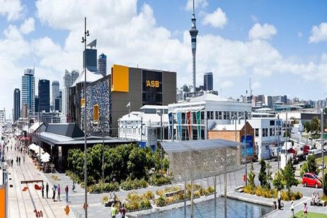 Photo of property in 12 Madden Avenue, Kumeu, 0810