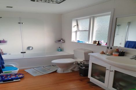 Photo of property in 2/54 Howe Street, Howick, Auckland, 2014