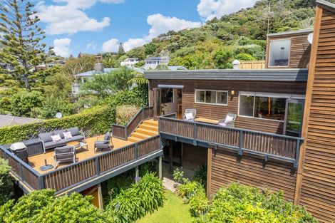 Photo of property in 13 Bayview Road, Paremata, Porirua, 5024