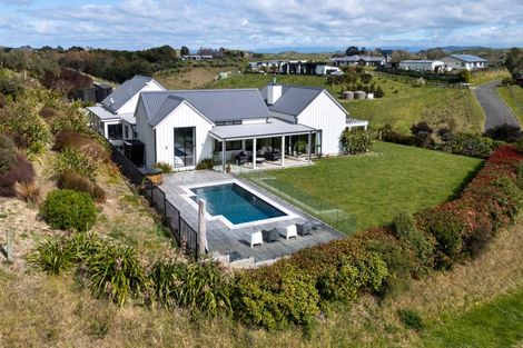 Photo of property in 20 Quarry Ridge, Poraiti, Napier, 4182