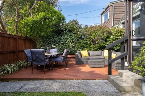 Photo of property in 2 Makatote Grove, Churton Park, Wellington, 6037