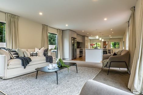 Photo of property in 321 Gardiners Road, Harewood, Christchurch, 8051