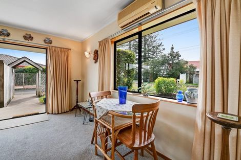 Photo of property in 5 Pengelly Place, Parakai, 0830