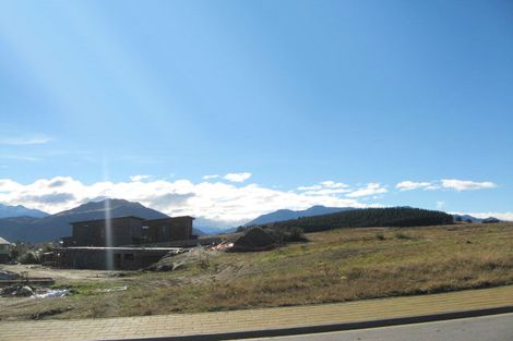 Photo of property in 7 Mcleod Avenue, Wanaka, 9305