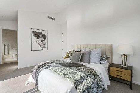 Photo of property in 8a Serrata Place, Browns Bay, Auckland, 0630