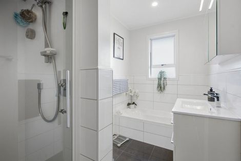 Photo of property in 13 Durham Avenue, Welbourn, New Plymouth, 4312