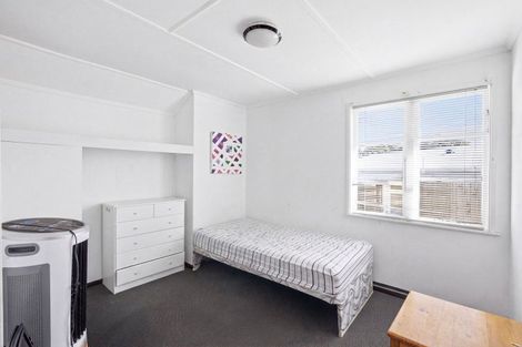 Photo of property in 32 Duigan Street, Gonville, Whanganui, 4501