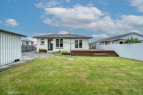 Photo of property in 17 Sword Street, Gore, 9710