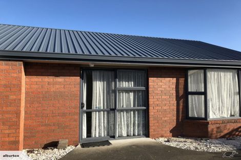 Photo of property in 76 Bainfield Road, Waikiwi, Invercargill, 9810