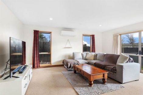 Photo of property in 267a Lake Terrace Road, Shirley, Christchurch, 8061