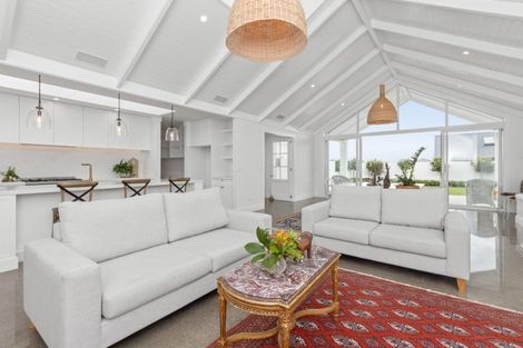 Photo of property in 25 Grooby Place, Havelock North, 4130