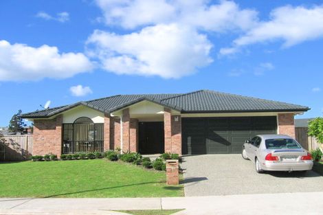 Photo of property in 42 Brookwood Drive, Henderson, Auckland, 0612