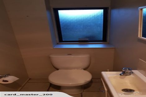 Photo of property in 16a Vonnell Place, Birkdale, Auckland, 0626