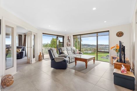 Photo of property in 55 Mortlake Heights, Pyes Pa, Tauranga, 3112