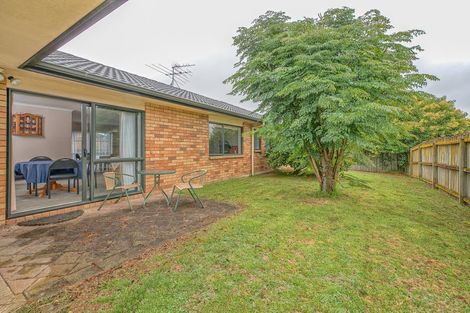 Photo of property in 52 Montilla Place, Manurewa, Auckland, 2102