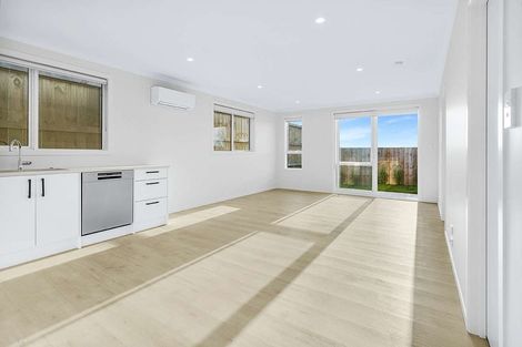 Photo of property in 45 Waruhia Crescent, Rototuna North, 3281