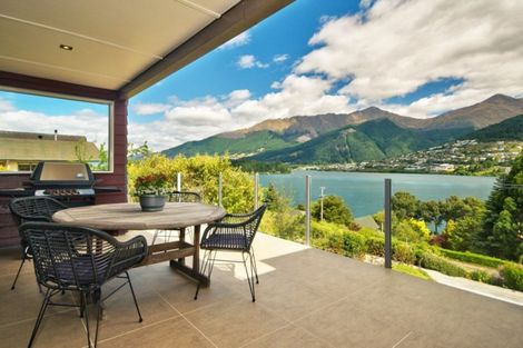 Photo of property in 574 Peninsula Road, Kelvin Heights, Queenstown, 9300