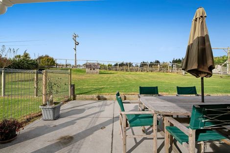 Photo of property in 180 Wishart Road, Helensville, 0875