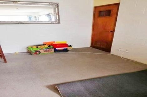 Photo of property in 118 Pupuke Road, Hillcrest, Auckland, 0627