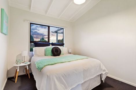 Photo of property in 2/113 Manuka Road, Bayview, Auckland, 0629