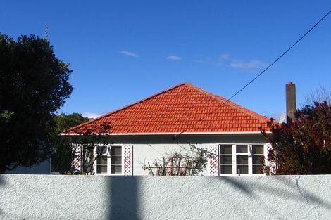 Photo of property in 223 Sutherland Road, Lyall Bay, Wellington, 6022