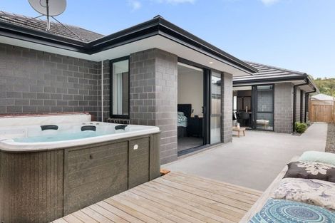 Photo of property in 81 Pakanga Grove, Pyes Pa, Tauranga, 3112