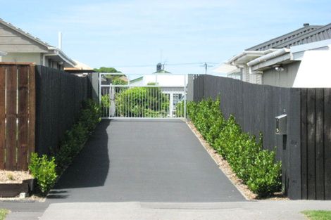Photo of property in 225 Estuary Road, South New Brighton, Christchurch, 8062