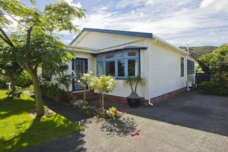 Photo of property in 1138 High Street, Taita, Lower Hutt, 5011