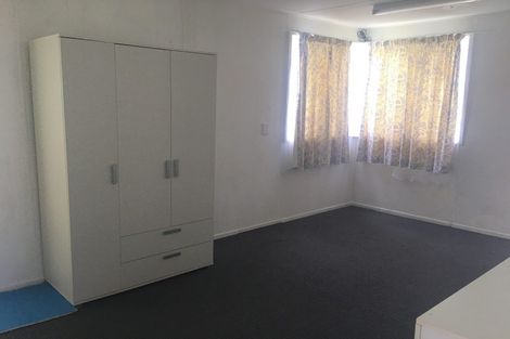 Photo of property in 132 Blockhouse Bay Road, Avondale, Auckland, 1026