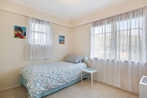 Photo of property in 2b Dunns Street, Silverstream, Upper Hutt, 5019