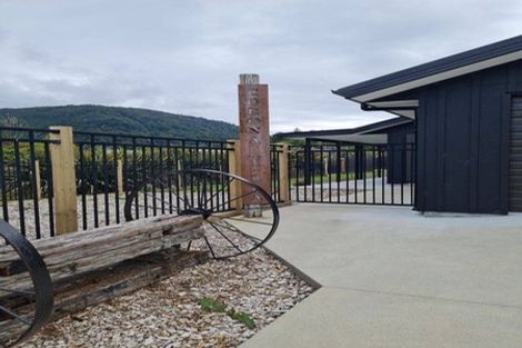 Photo of property in 29 Clifford Street, Blackball, 7804