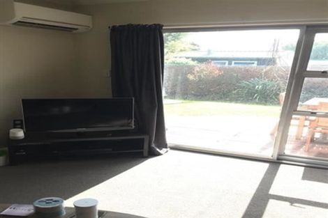 Photo of property in 4/166 Yaldhurst Road, Sockburn, Christchurch, 8042