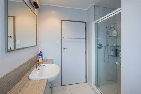 Photo of property in 2 Halsey Street, Levin, 5510